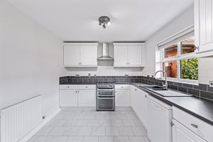 Kitchen- click for photo gallery